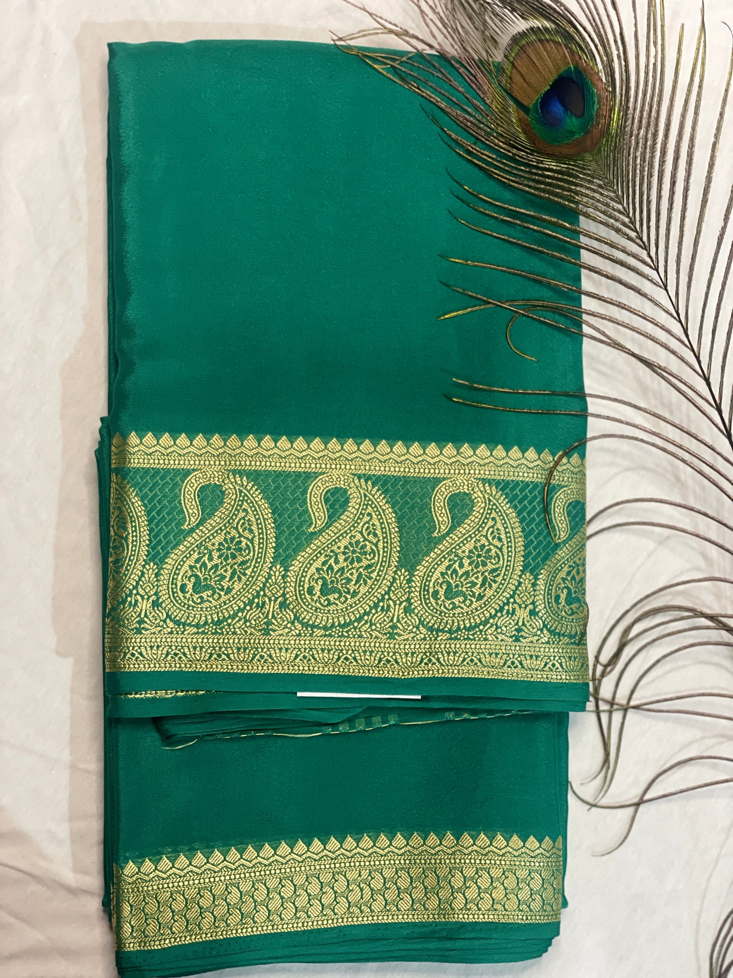 Viscous Mango Border Saree