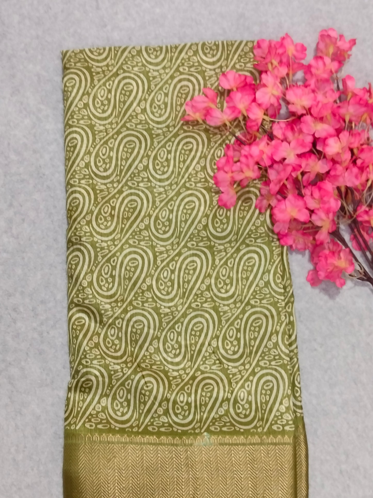 Semi Dola Silk Saree Green