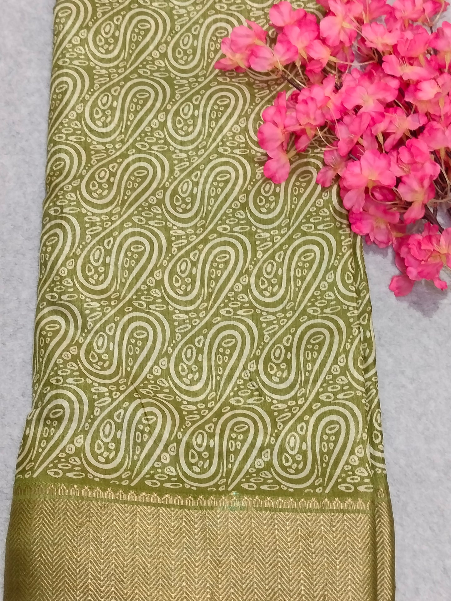 Semi Dola Silk Saree Green