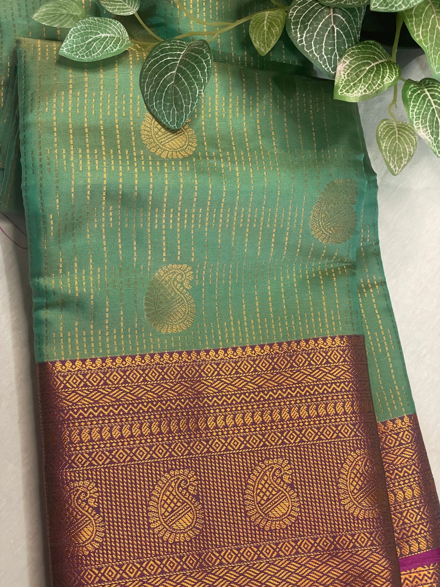 Raindrop Soft Silk Mango Border Saree