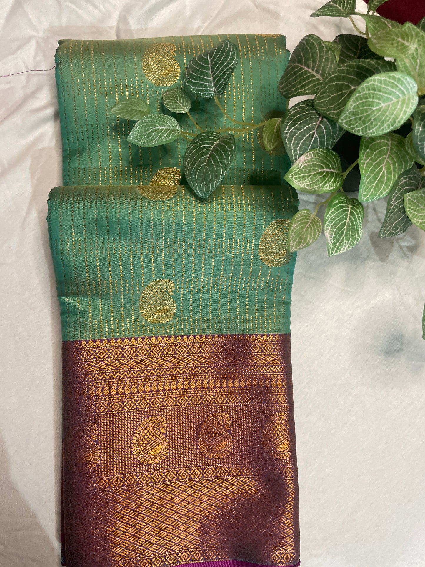 Raindrop Soft Silk Mango Border Saree