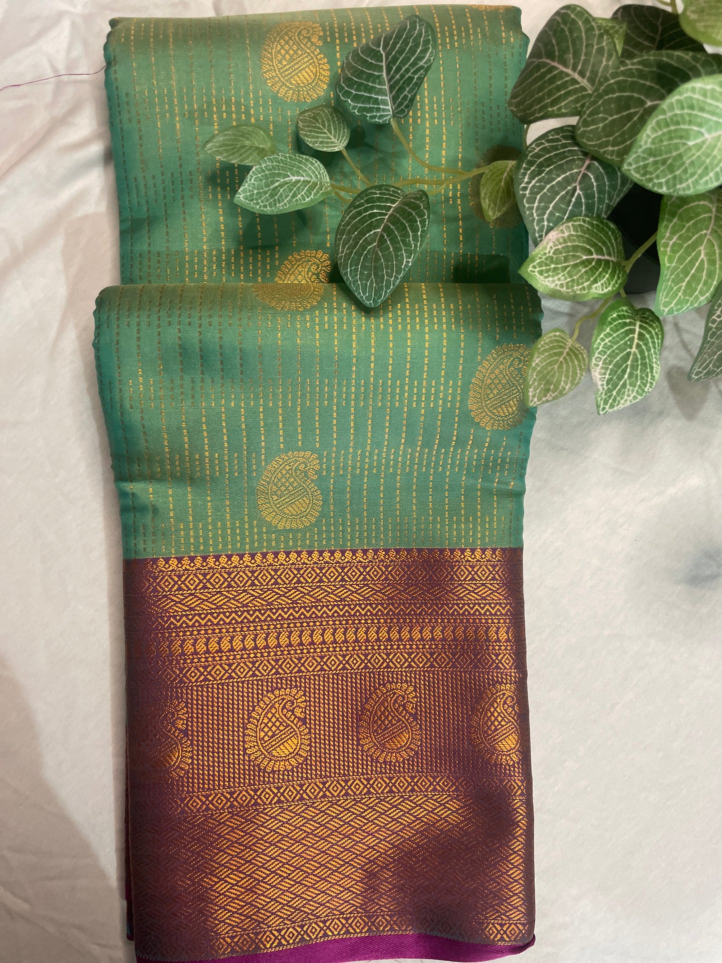 Raindrop Soft Silk Mango Border Saree