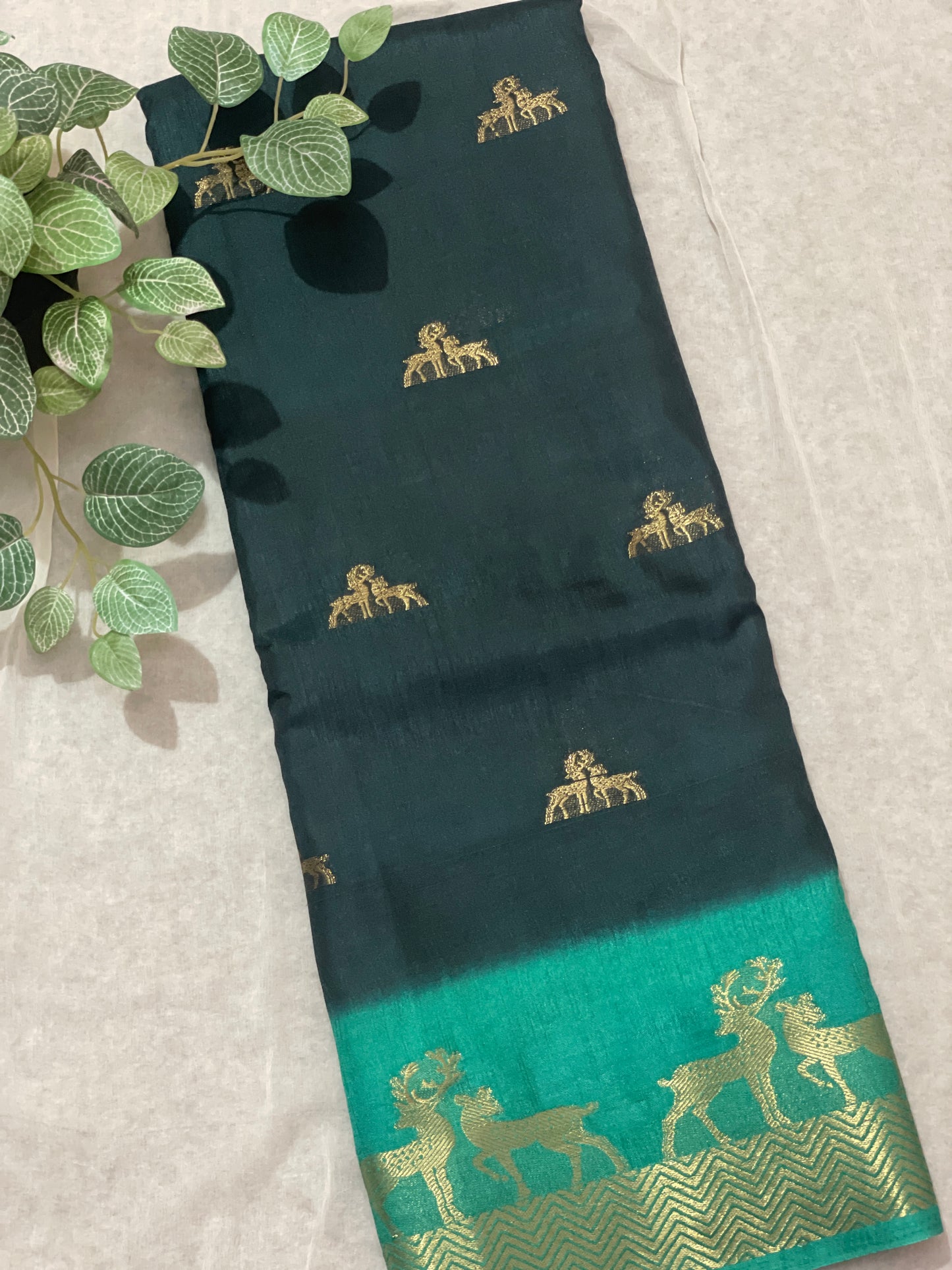 Deer Butta Banarasi Raw Silk Saree