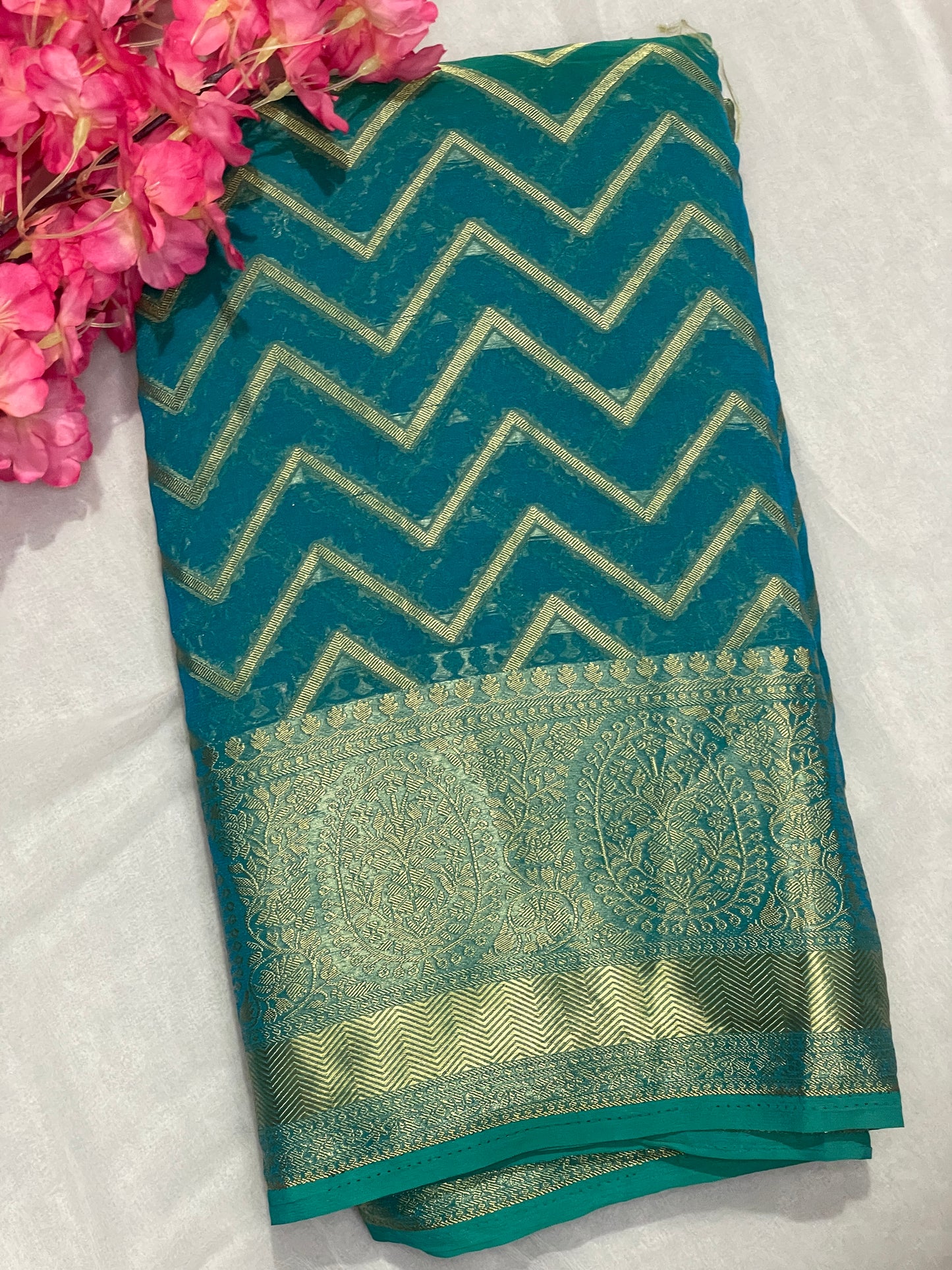 Green Chiffon Fancy Saree with Rich Pallu