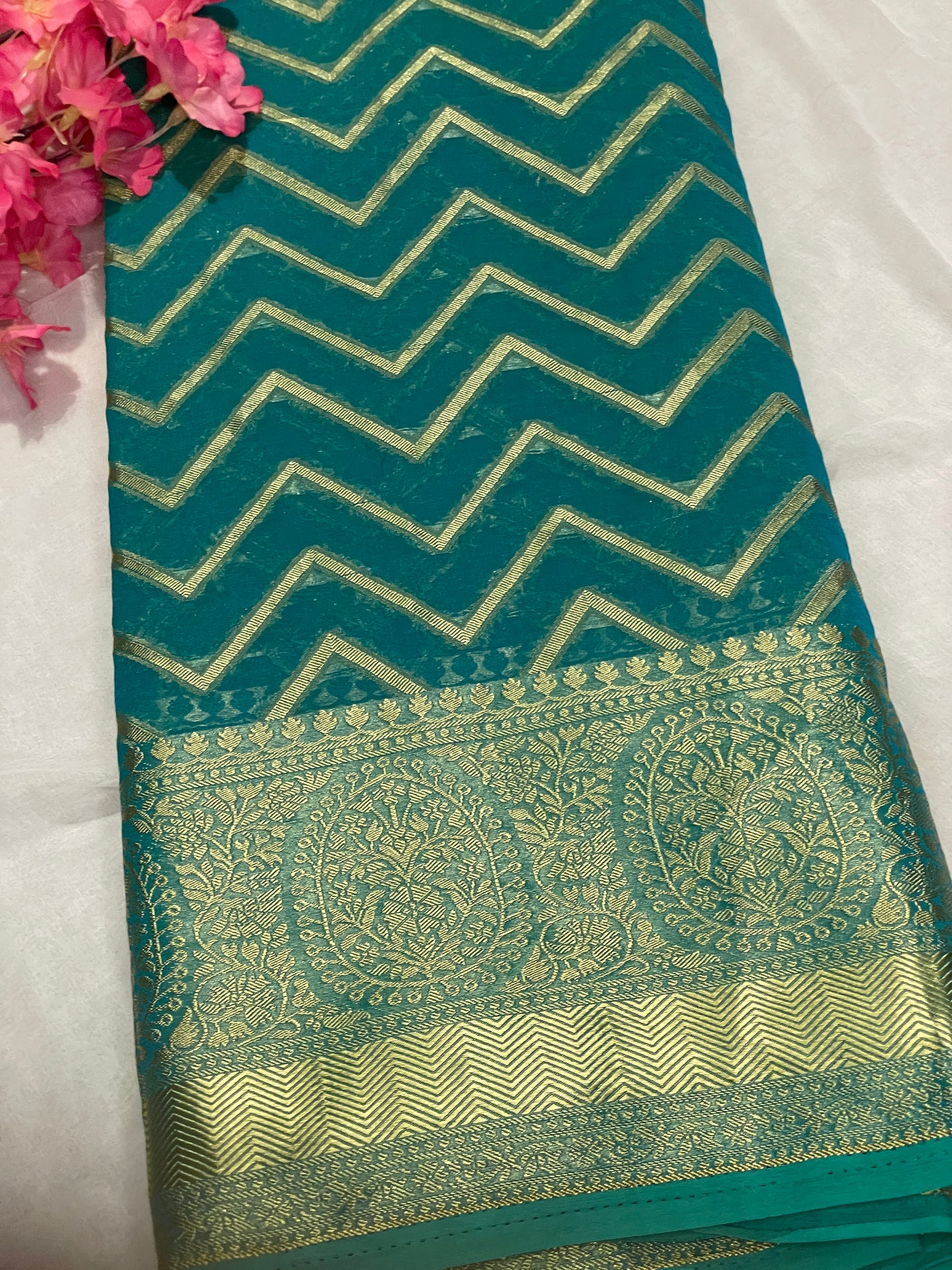 Green Chiffon Fancy Saree with Rich Pallu