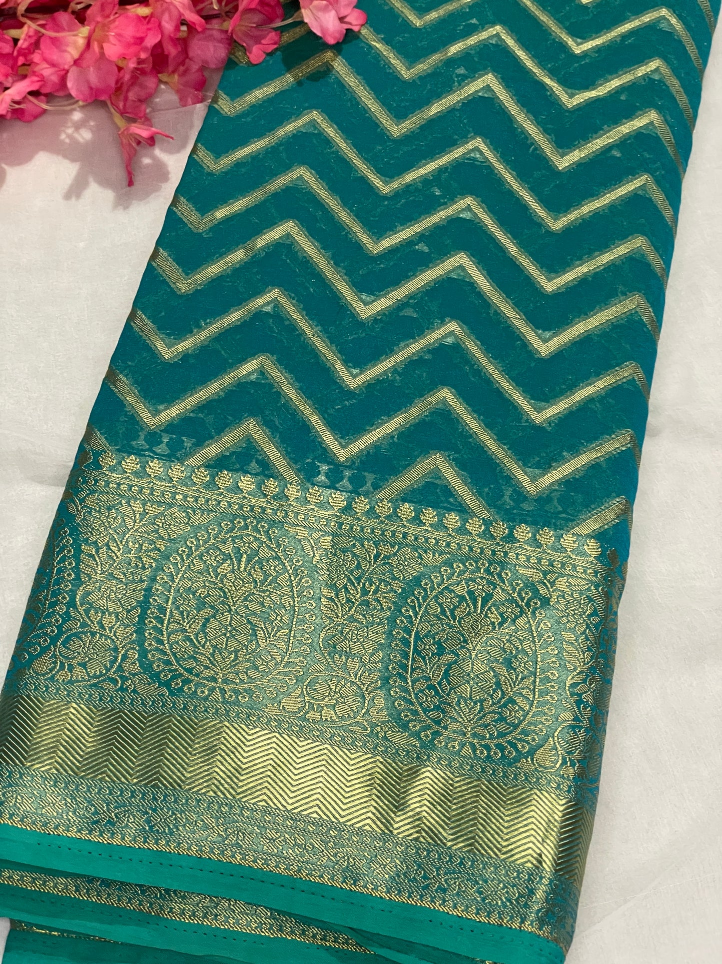 Green Chiffon Fancy Saree with Rich Pallu