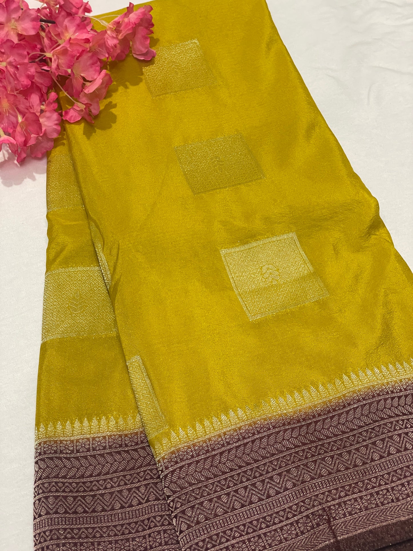 Georget Soft Geometric pattern Saree